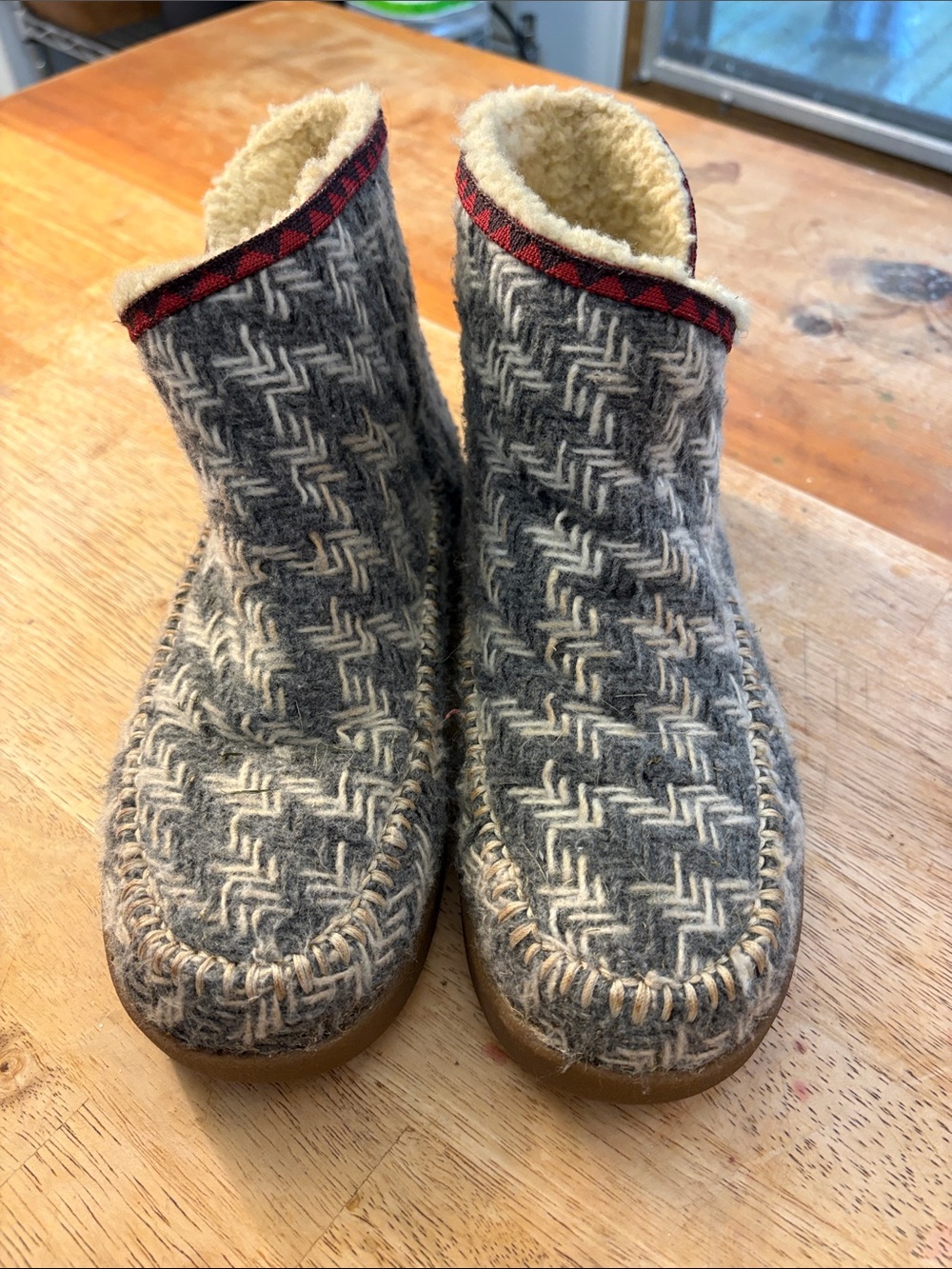 Kids Cozy Grey Wool-Look Boot Slippers with Cream Lining